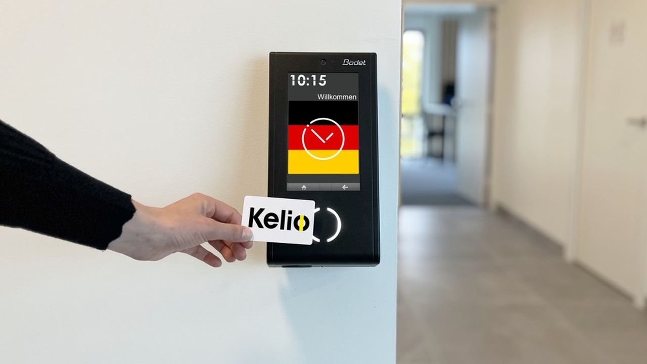 Employees using Kelio for time tracking